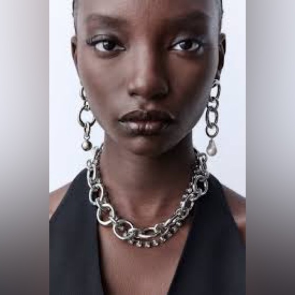 NWT. Zara Metal Link Necklace with Rhinestone Appliqué. - Picture 1 of 9